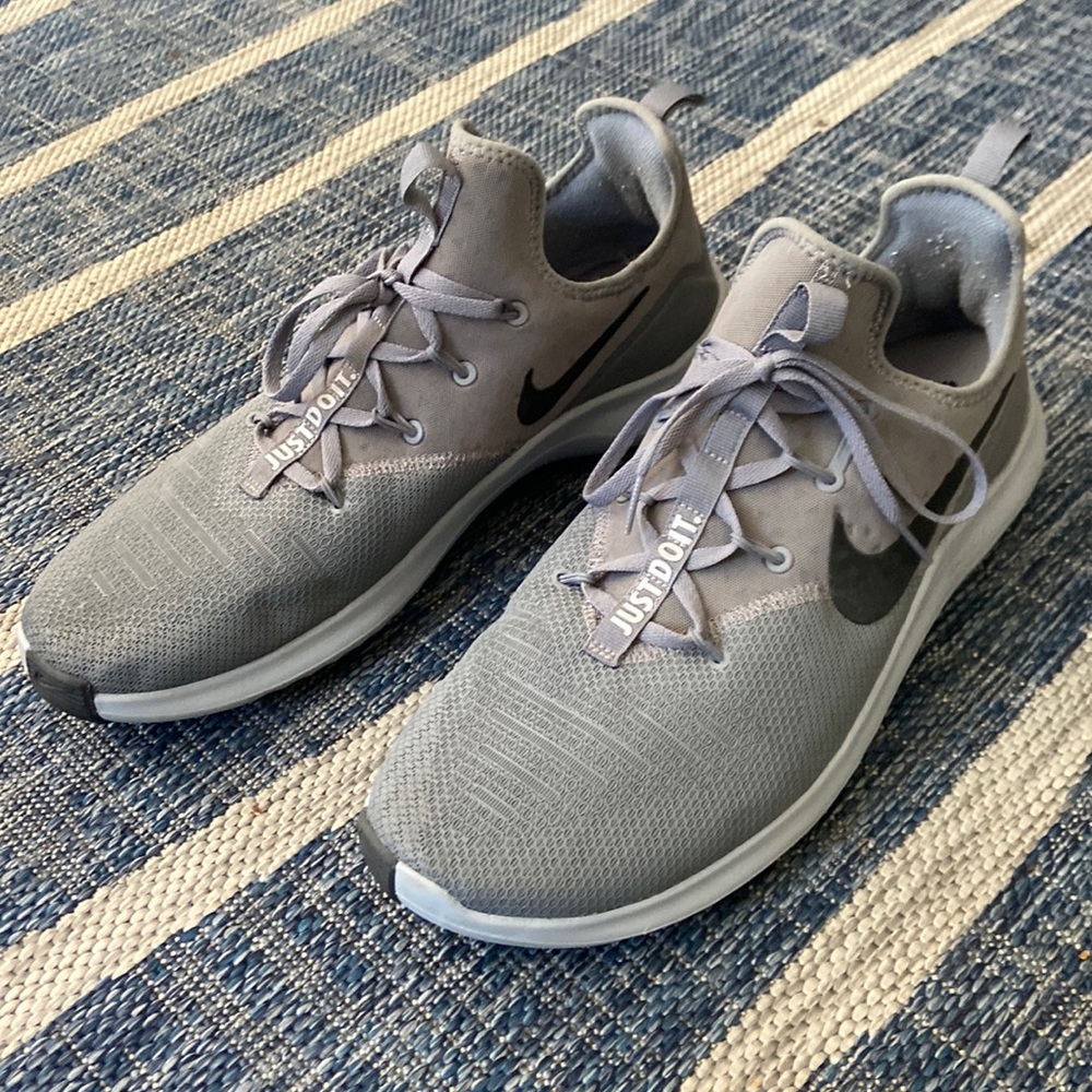 NIKE TRAINING SHOES Size 13